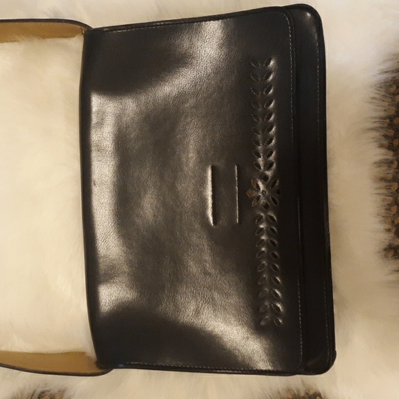 Mondani Handbags - Black Mondani New York Shoulder Purse Cutout Style
